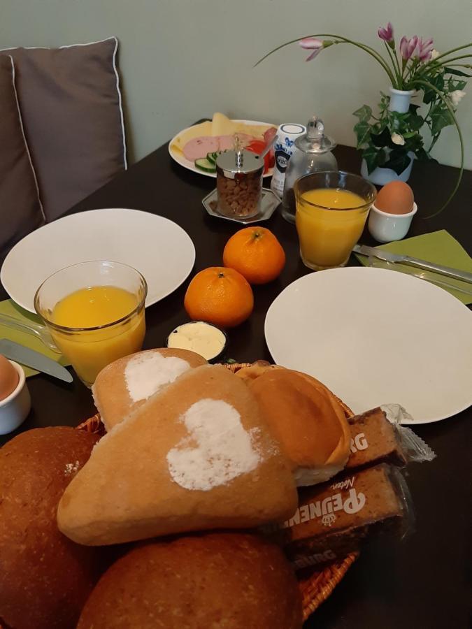 Bed and Breakfast De Roermondse Beleving Exterior foto
